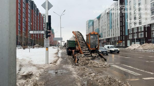 Уборка снега: в столице вышли почти 1,5 тысяч единиц спецтехники