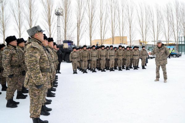 Проверка оснащения  ВС РК: генерал-полковник Руслан Жаксылыков посетил ГУВП