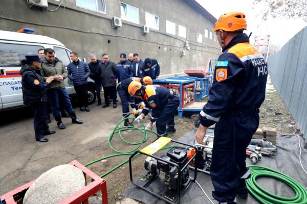 Глава МЧС дал ряд поручений по обеспечению безопасности Алматы