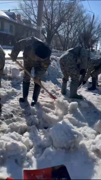 Курсанты Нацгвардии помогают в борьбе с природными бедствиями