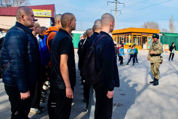 В десантно-штурмовую бригаду Конаевского гарнизона прибыли первые новобранцы