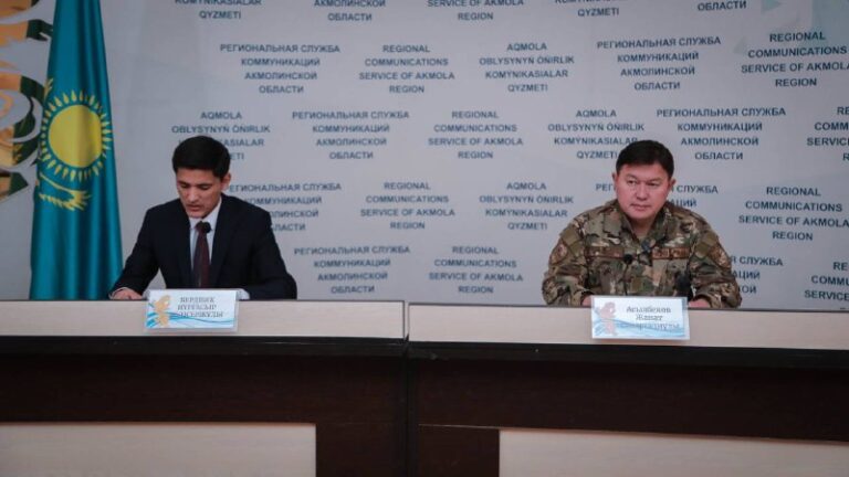 О правилах безопасного поведения на льду рассказали спасатели