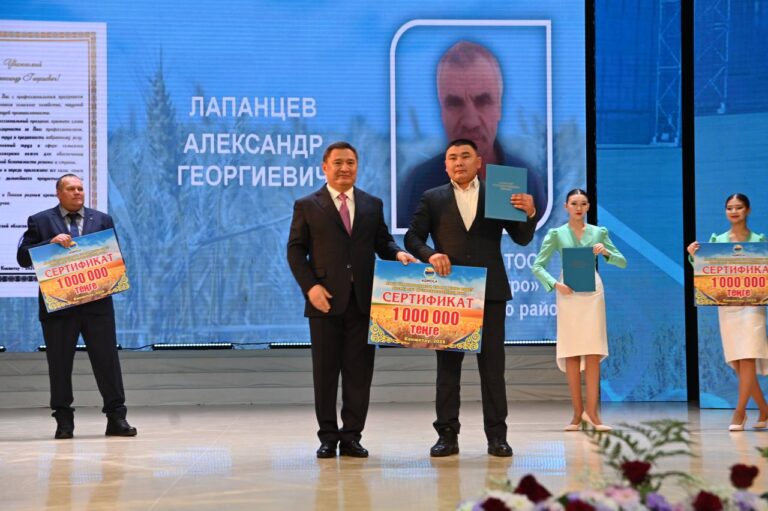 Более 200 акмолинцев награждены в честь Дня работника сельского хозяйства