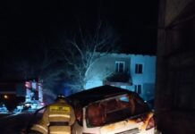 Огнеборцы города Степногорск потушили легковой автомобиль