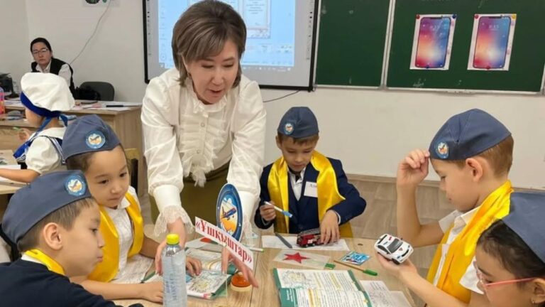 Лучшего учителя начальных классов выбрали на областном конкурсе