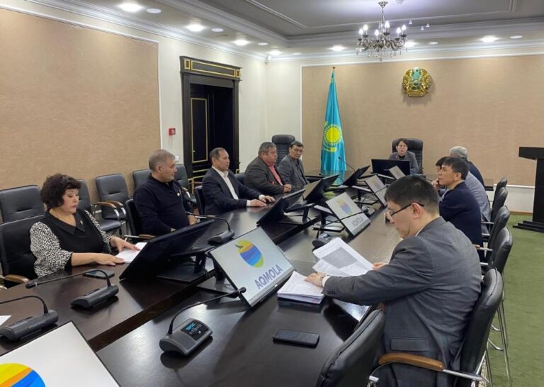 Вопросы социальной поддержки ветеранов обсудили в акимате области