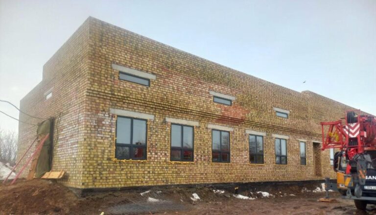 В селе Пятигорское Жаркаинского района строится новая врачебная амбулатория